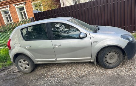 Renault Sandero I, 2012 год, 350 000 рублей, 2 фотография