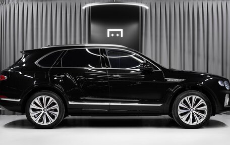 Bentley Bentayga I, 2025 год, 43 500 000 рублей, 9 фотография