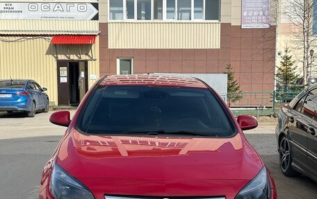 Opel Astra J, 2011 год, 750 000 рублей, 1 фотография