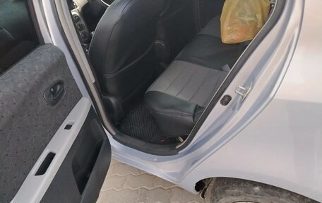 Toyota Vitz, 2010 год, 750 000 рублей, 11 фотография