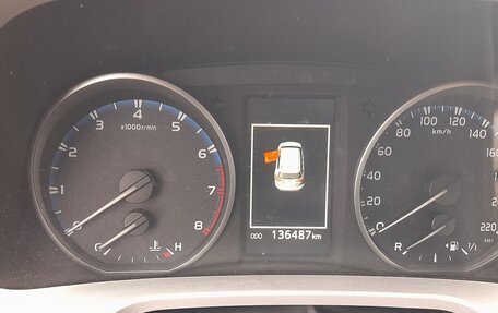Toyota RAV4, 2018 год, 2 350 000 рублей, 7 фотография