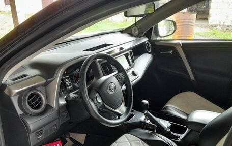 Toyota RAV4, 2018 год, 2 350 000 рублей, 11 фотография