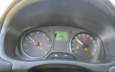 Skoda Fabia II, 2010 год, 590 000 рублей, 18 фотография