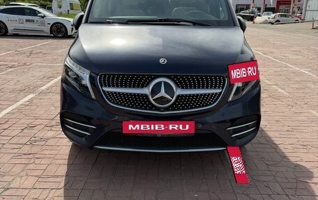 Mercedes-Benz V-Класс, 2021 год, 5 900 000 рублей, 2 фотография