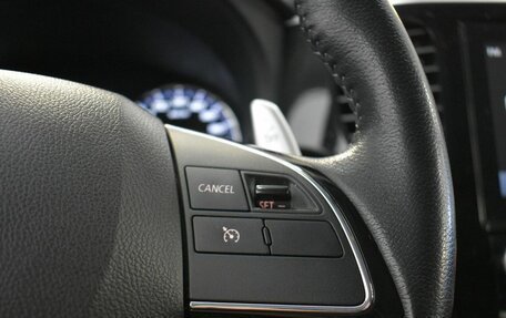 Mitsubishi Outlander III рестайлинг 3, 2022 год, 3 299 000 рублей, 11 фотография