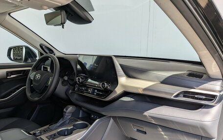 Toyota Highlander, 2025 год, 5 950 000 рублей, 2 фотография