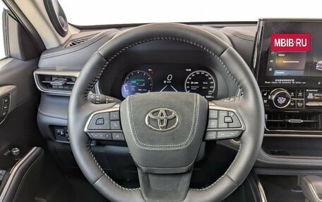 Toyota Highlander, 2025 год, 5 950 000 рублей, 15 фотография