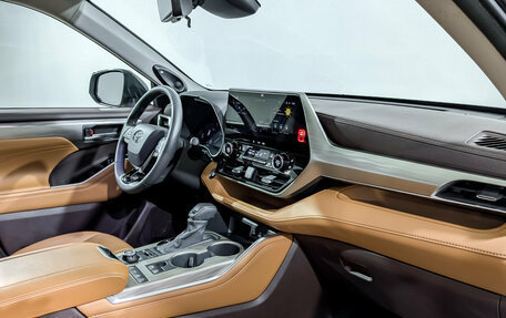 Toyota Highlander, 2025 год, 5 995 000 рублей, 11 фотография
