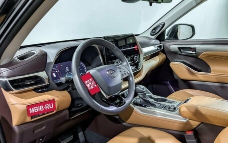Toyota Highlander, 2025 год, 5 995 000 рублей, 16 фотография
