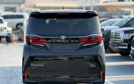 Toyota Alphard, 2026 год, 11 800 000 рублей, 2 фотография