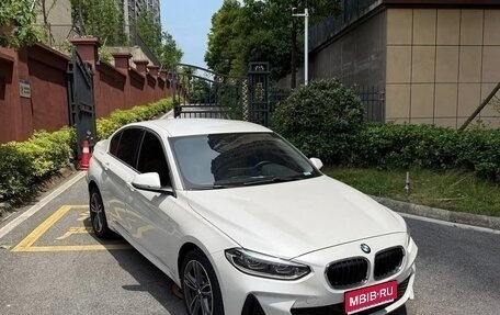 BMW 1 серия, 2022 год, 1 880 000 рублей, 1 фотография