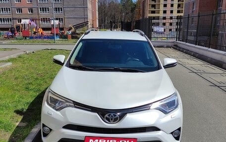 Toyota RAV4, 2019 год, 3 450 000 рублей, 1 фотография