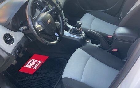 Chevrolet Cruze II, 2013 год, 700 000 рублей, 6 фотография