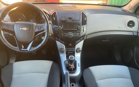 Chevrolet Cruze II, 2013 год, 700 000 рублей, 28 фотография