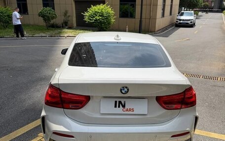 BMW 1 серия, 2022 год, 1 880 000 рублей, 7 фотография