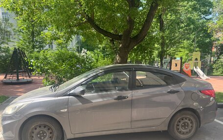 Hyundai Solaris II рестайлинг, 2013 год, 660 000 рублей, 4 фотография