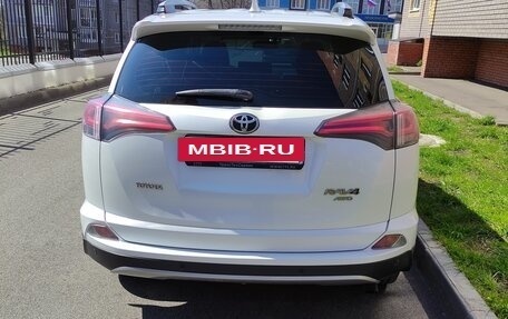 Toyota RAV4, 2019 год, 3 450 000 рублей, 6 фотография