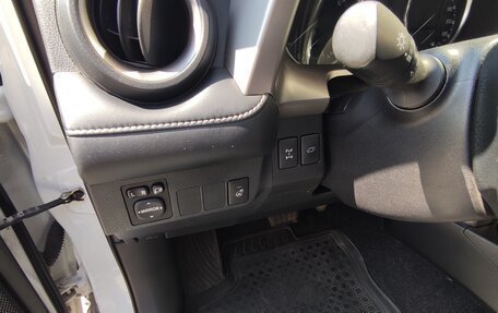 Toyota RAV4, 2019 год, 3 450 000 рублей, 13 фотография