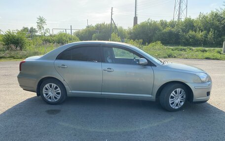 Toyota Avensis III рестайлинг, 2006 год, 680 000 рублей, 5 фотография