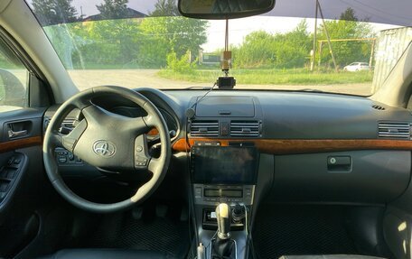 Toyota Avensis III рестайлинг, 2006 год, 680 000 рублей, 12 фотография