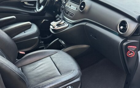 Mercedes-Benz V-Класс, 2018 год, 4 550 000 рублей, 9 фотография