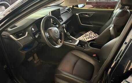 Toyota RAV4, 2019 год, 3 750 000 рублей, 3 фотография