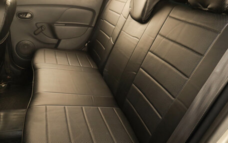 Renault Logan II, 2018 год, 599 000 рублей, 18 фотография