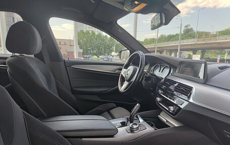 BMW 5 серия, 2018 год, 3 430 000 рублей, 15 фотография