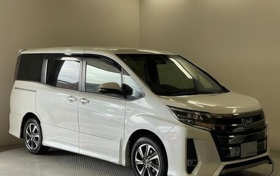 Toyota Noah III, 2017 год, 1 880 000 рублей, 1 фотография