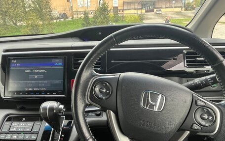 Honda Stepwgn IV, 2016 год, 1 980 000 рублей, 14 фотография