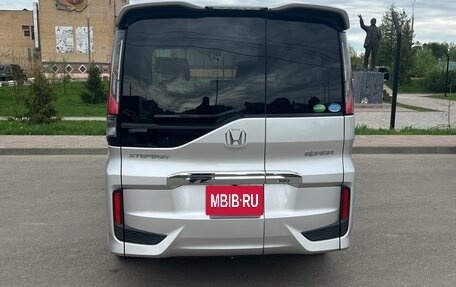 Honda Stepwgn IV, 2016 год, 1 980 000 рублей, 5 фотография