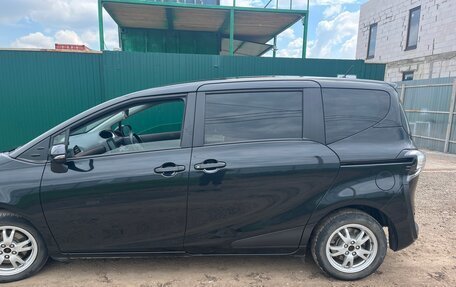 Toyota Sienta II, 2018 год, 1 550 000 рублей, 6 фотография