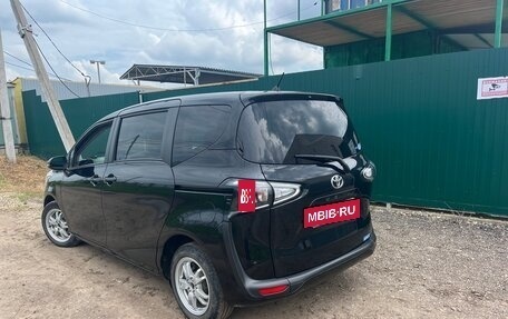 Toyota Sienta II, 2018 год, 1 550 000 рублей, 5 фотография