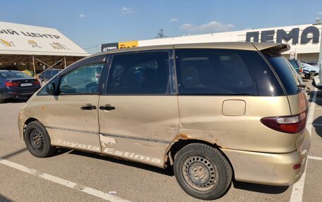 Toyota Estima III рестайлинг -2, 2001 год, 300 000 рублей, 3 фотография