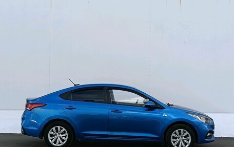 Hyundai Solaris II рестайлинг, 2018 год, 1 075 000 рублей, 4 фотография