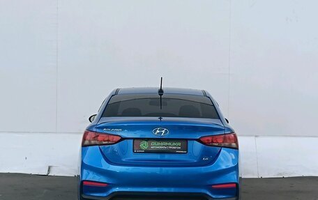 Hyundai Solaris II рестайлинг, 2018 год, 1 075 000 рублей, 6 фотография