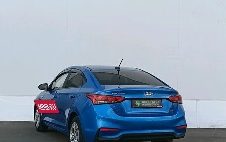 Hyundai Solaris II рестайлинг, 2018 год, 1 075 000 рублей, 7 фотография