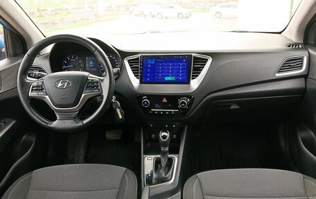 Hyundai Solaris II рестайлинг, 2018 год, 1 075 000 рублей, 12 фотография