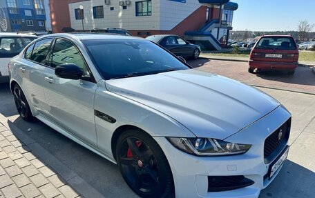 Jaguar XE I рестайлинг, 2015 год, 1 400 000 рублей, 3 фотография