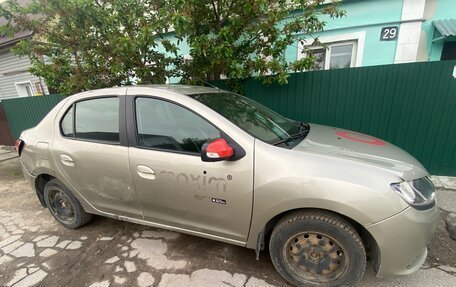 Renault Logan II, 2015 год, 350 000 рублей, 3 фотография