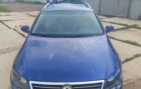 Volkswagen Passat B6, 2007 год, 649 499 рублей, 2 фотография