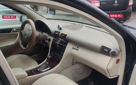 Mercedes-Benz C-Класс, 2005 год, 620 000 рублей, 8 фотография