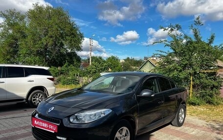 Renault Fluence I, 2012 год, 860 000 рублей, 2 фотография