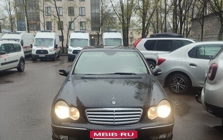 Mercedes-Benz C-Класс, 2005 год, 620 000 рублей, 14 фотография