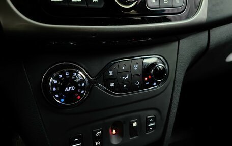 Renault Sandero II рестайлинг, 2017 год, 920 000 рублей, 15 фотография