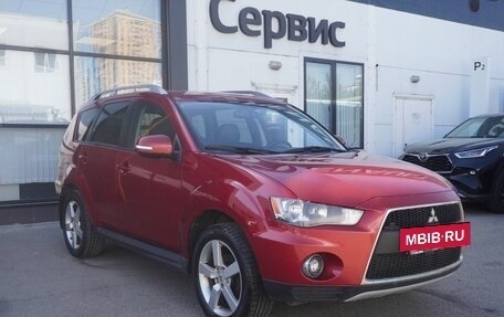 Mitsubishi Outlander III рестайлинг 3, 2010 год, 1 000 000 рублей, 3 фотография
