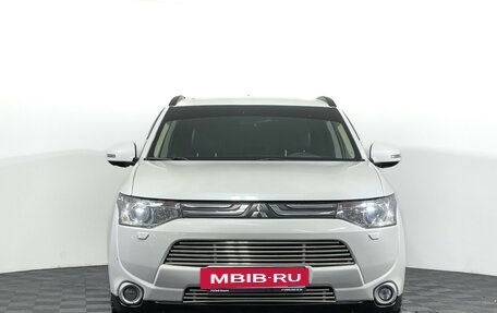 Mitsubishi Outlander III рестайлинг 3, 2013 год, 1 447 000 рублей, 2 фотография