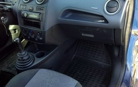 Ford Fiesta, 2008 год, 380 000 рублей, 3 фотография