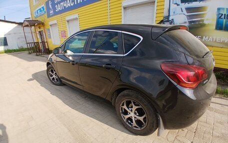 Opel Astra J, 2010 год, 450 000 рублей, 3 фотография