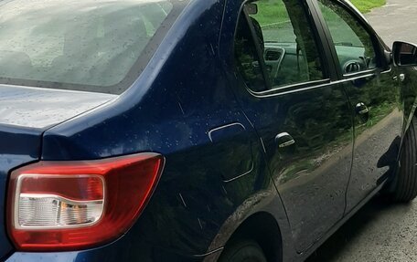 Renault Logan II, 2017 год, 860 000 рублей, 12 фотография